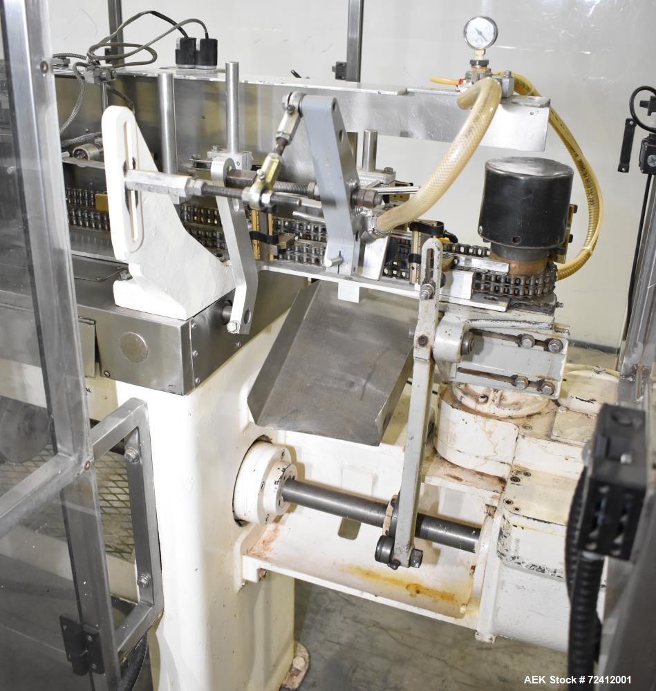 Bartelt Model IM 914 Horizontal Form, Fill and Seal Machine